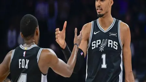 利拉德：从上赛季低谷中崛起，新赛季激情再燃