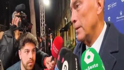 “欧洲顶级球队阿森纳、曼联、拜仁齐输球，多强劲球队同日遭遇挫折，《环球时报》揭秘”